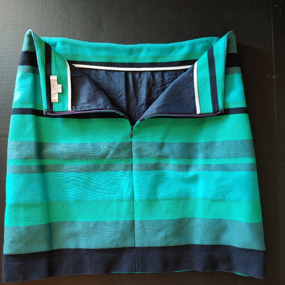Loft size 6 skirt